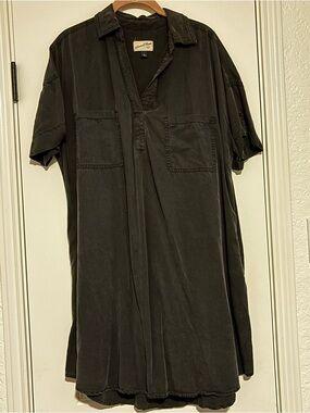 Universal Thread Black Shirt Label dress